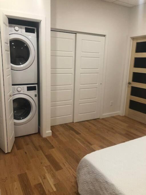Le 3 1/2 Au Coeur De Pres Du St-laurent Apartment *